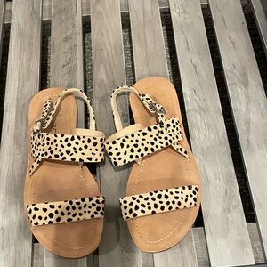 Cutest sandals!